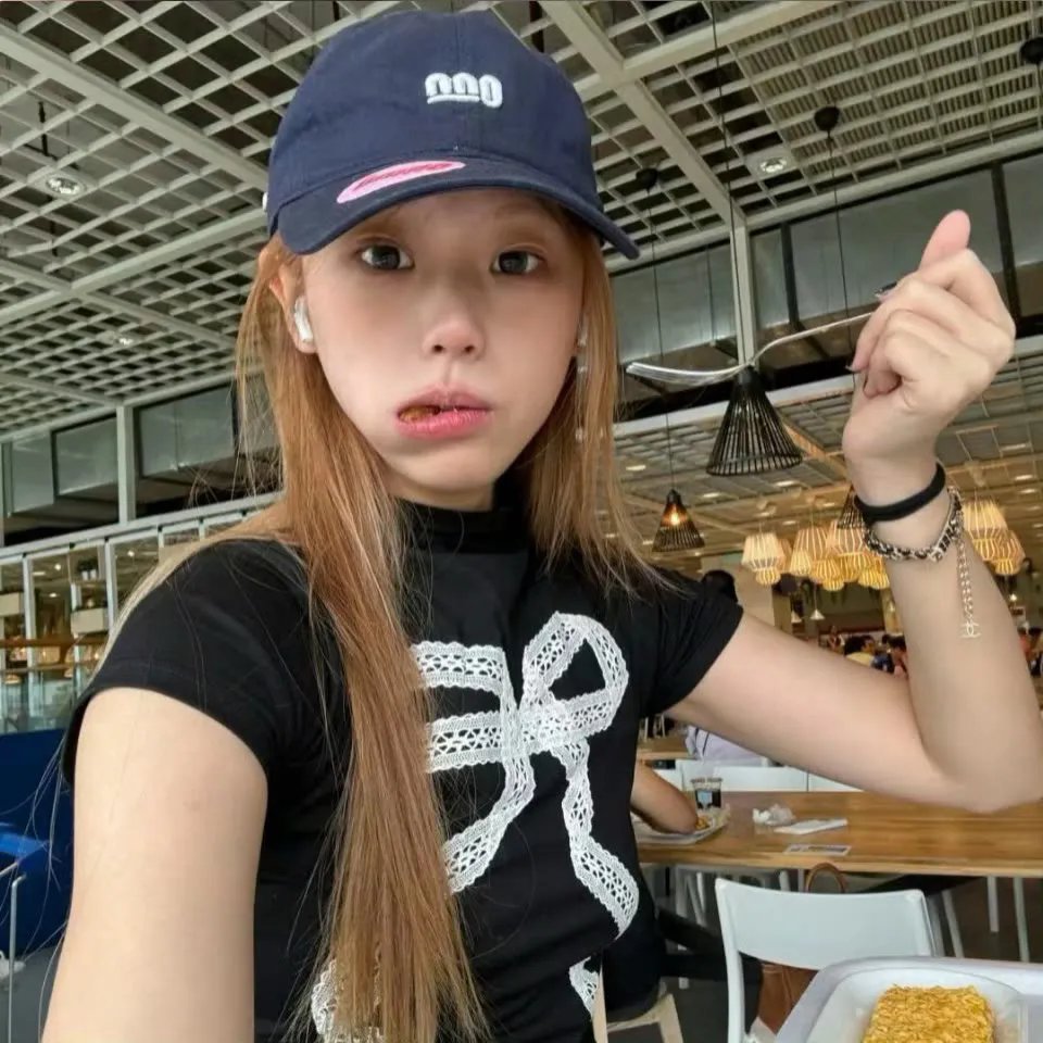 《关于一个女孩》
